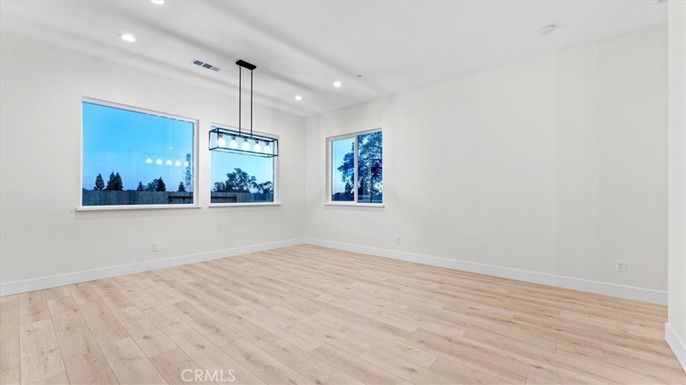 Empty room, Interior, Pendant Lights, Recessed Lighting, Wood Texture Flooring