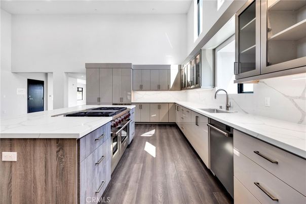 Interior, Kitchen, Stainless Steel Appliances, Wood Texture Flooring