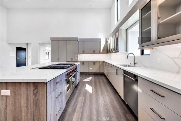 Interior, Kitchen, Stainless Steel Appliances, Wood Texture Flooring