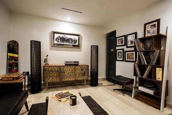 Interior, Recessed Lighting, Wood Texture Flooring