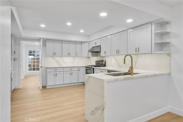 Interior, Kitchen, Marble Walls, Recessed Lighting, Wood Texture Flooring