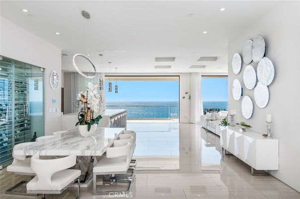 Dining room, Interior, Pendant Lights, Recessed Lighting, Water