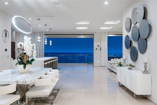 Dining room, Interior, Pendant Lights, Recessed Lighting, Water
