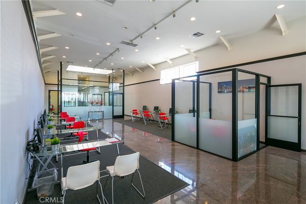 Dining room, Interior, Recessed Lighting