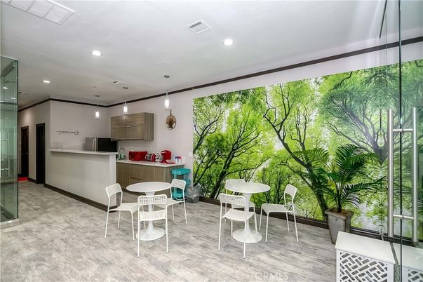 Interior, Pendant Lights, Recessed Lighting, Wood Texture Flooring