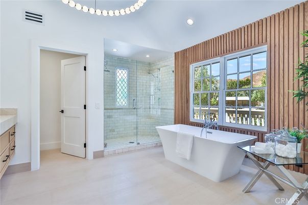 Bathroom, Free Standing Baths, Glass Shower, Interior, Recessed Lighting