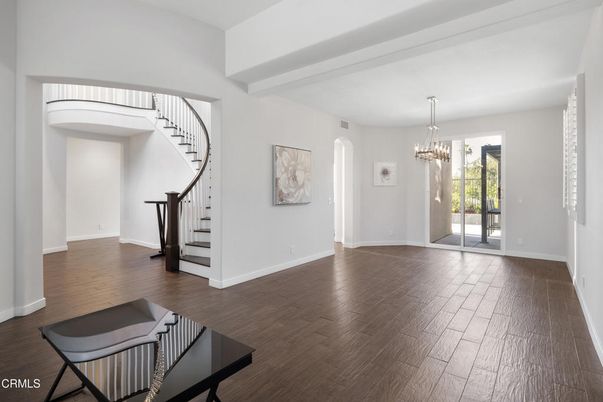Chandelier, Empty room, Interior, Wood Texture Flooring