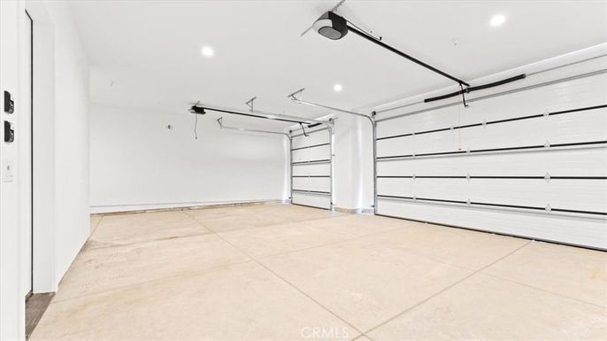 Garage, Interior, Recessed Lighting