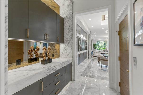 Dining room, Interior, Kitchen, Marble, Marble Walls, Recessed Lighting