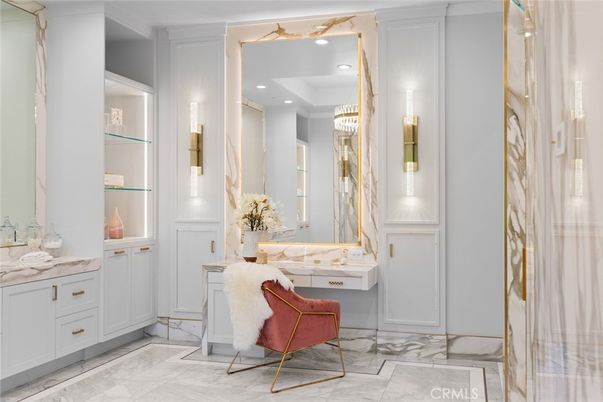 Bathroom, Interior, Marble, Recessed Lighting