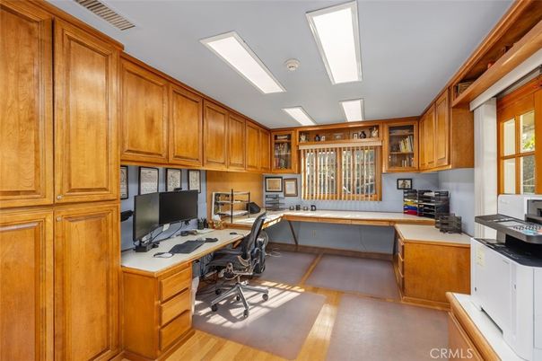 Home Office, Interior, Recessed Lighting, Wood Texture Flooring