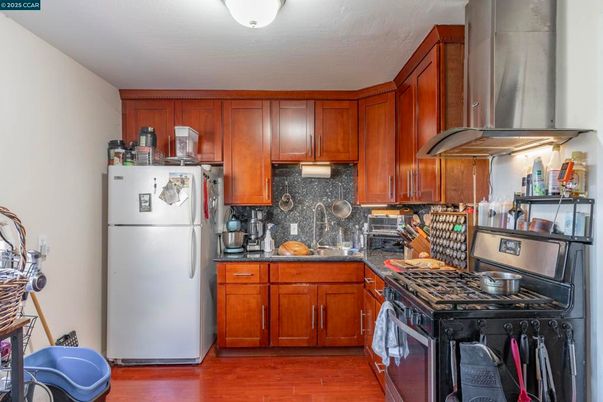 Interior, Kitchen, Wood Texture Flooring