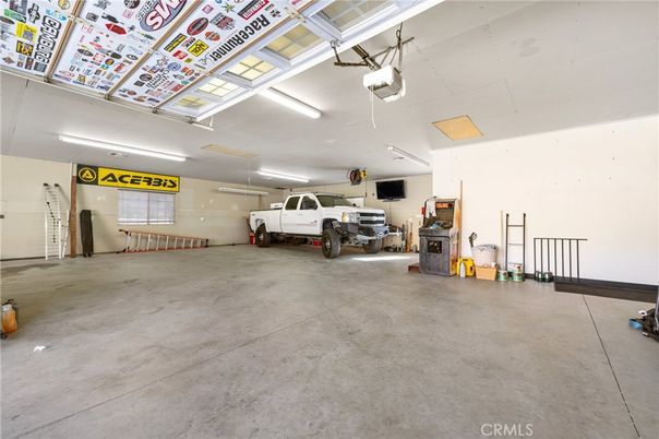 Garage, Interior