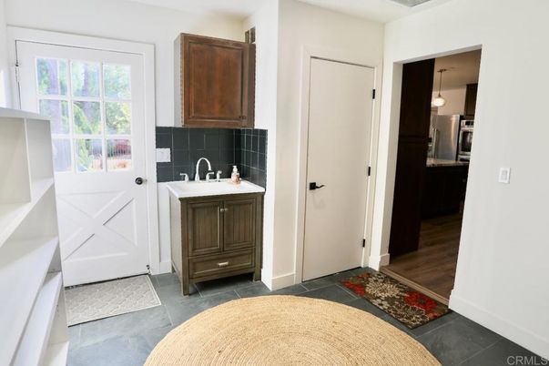 Interior, Kitchen, Pendant Lights, Wood Texture Flooring