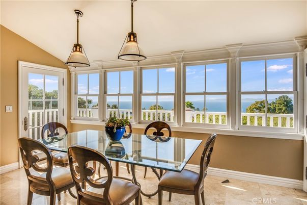Dining room, Interior, Pendant Lights, Water
