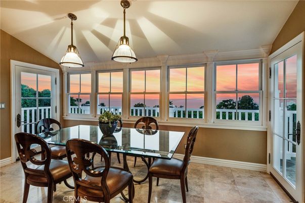 Dining room, Interior, Pendant Lights, Water