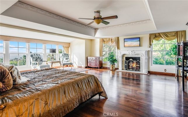 Bedroom, Fireplace, Interior, Wood Texture Flooring