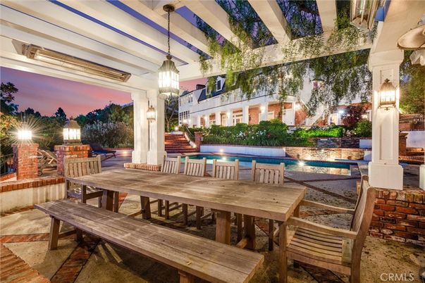 Exterior, Pendant Lights, Pool
