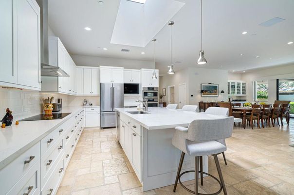 Dining room, Interior, Kitchen, Pendant Lights, Recessed Lighting, Stainless Steel Appliances