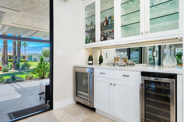 Interior, Stainless Steel Appliances