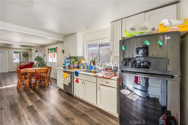 Dining room, Interior, Kitchen, Recessed Lighting, Wood Texture Flooring