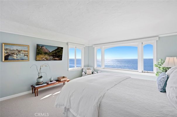 Bedroom, Interior, Water