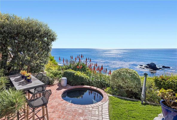 Exterior, Pool, Water