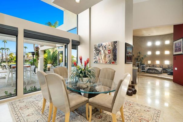 Dining room, Interior, Pendant Lights, Recessed Lighting