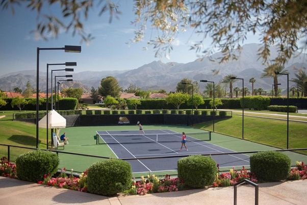 Exterior, Tennis Courts