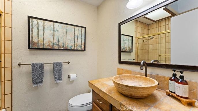 Bathroom, Interior, Tile Countertops