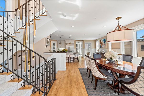 Dining room, Interior, Kitchen, Pendant Lights, Recessed Lighting, Wood Texture Flooring