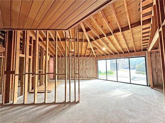 Empty room, Interior, Wooden Beams, Wooden Ceilings