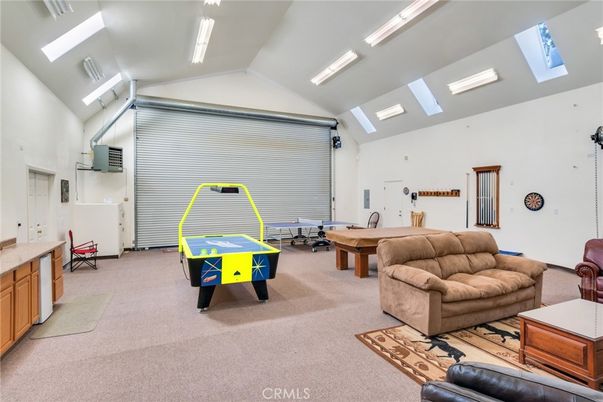 Billiard Table, Game Room, Interior