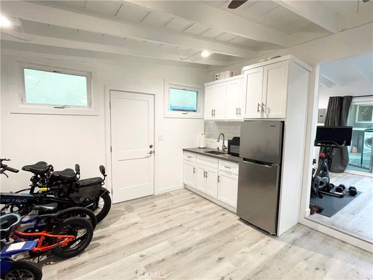 Fitness Equipment, Interior, Kitchen, Recessed Lighting, Wood Texture Flooring