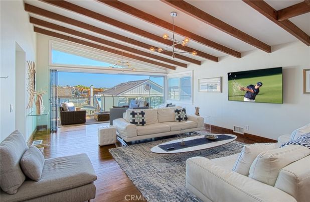 Interior, Living room, Pendant Lights, Wooden Beams, Wood Texture Flooring