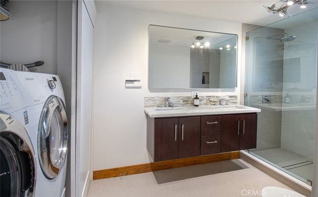 Bathroom, Glass Shower, Interior, Washer
