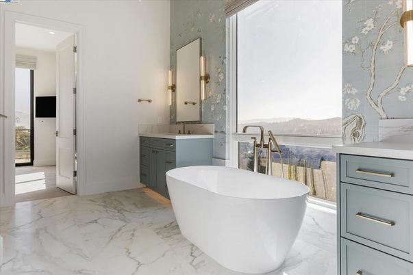 Bathroom, Dual Sink Vanities, Free Standing Baths, Interior, Marble, Recessed Lighting