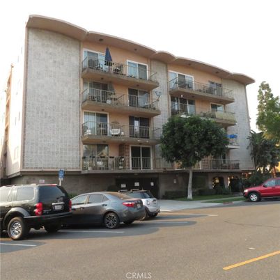 Exterior, Facade, Condo Building