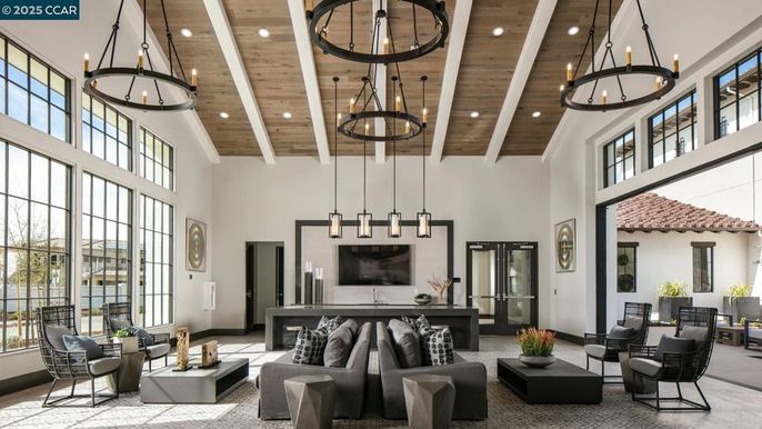 Interior, Living room, Pendant Lights, Recessed Lighting, Wooden Beams, Wooden Ceilings