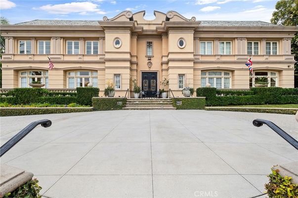 Exterior, Facade, French Provincial