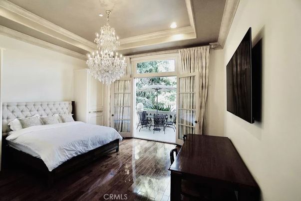 Bedroom, Chandelier, Interior, Recessed Lighting, Wood Texture Flooring