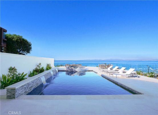 Exterior, Pool, Water