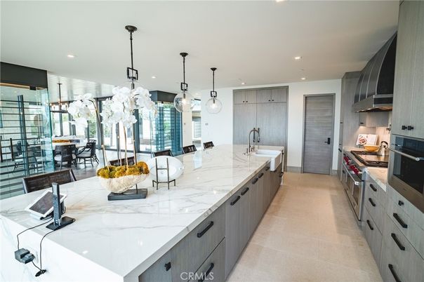Dining room, Interior, Kitchen, Pendant Lights, Recessed Lighting, Stainless Steel Appliances