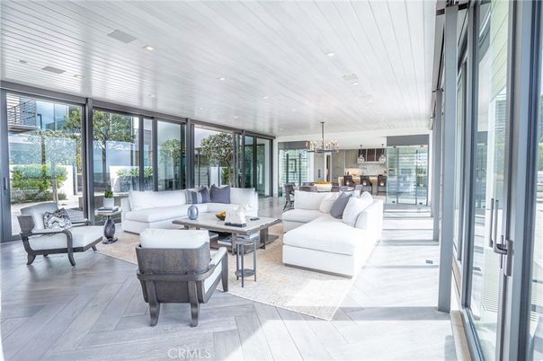 Chandelier, Dining room, Interior, Living room, Recessed Lighting, Wood Texture Flooring