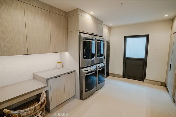 Interior, Recessed Lighting, Washer