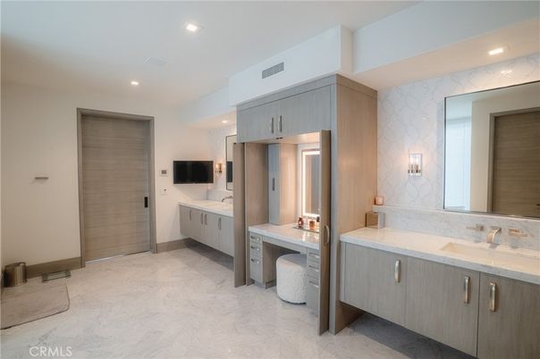 Bathroom, Dual Sink Vanities, Interior, Marble, Marble Walls, Recessed Lighting