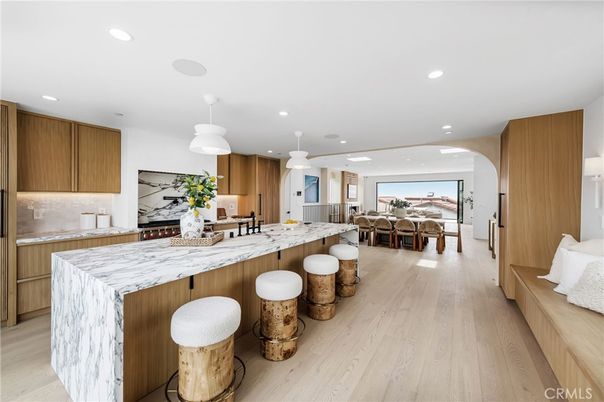 Dining room, Interior, Kitchen, Pendant Lights, Recessed Lighting, Wood Texture Flooring