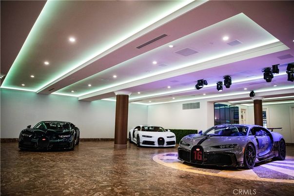 Garage, Interior, Recessed Lighting