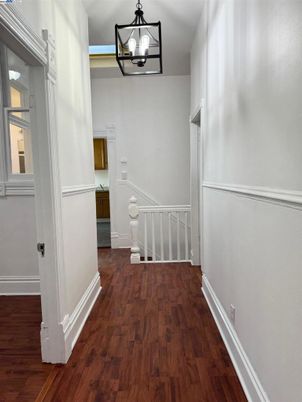 Interior, Pendant Lights, Wood Texture Flooring
