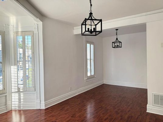 Empty room, Interior, Pendant Lights, Wood Texture Flooring